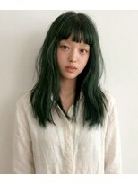 コエル(KOER)&nbsp;169. 丸型/ダークグリーン/前髪/カラー/ブリーチ
