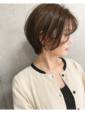 ヒガサ(HIGASA) 上品な感じのショート