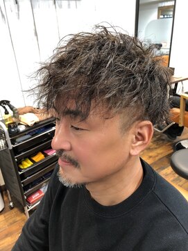 パルファン フォー メン(PARFUM for MEN) ツイストパーマ