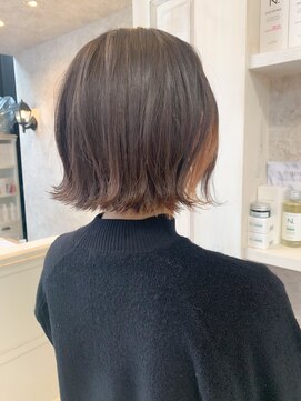 キャアリー(Caary) 福山市美容室Caary人気 ぱつんと外ハネボブ インナーカラー