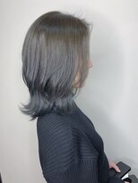 モルニ(MORNI) アッシュグレー_マロンベージュ Aラインボブ かきあげ