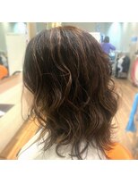 エミュ(emu)&nbsp;派手すぎないナチュラルハイライトカラー