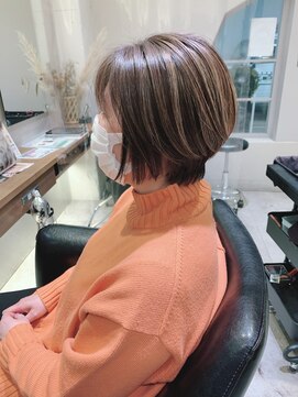 シェル 国分寺(shell) 白髪ぼかしハイライト☆大人ショート