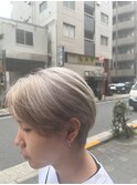 ミルクティーベージュ韓国風センターパート