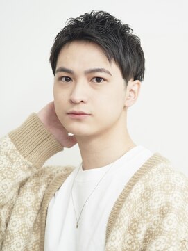 ルクスドレ 新宿(Luxe doree') スキンフェード/コンマヘア/アップバング[新宿]