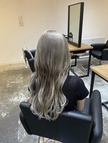 コティバイブローチ 札幌(koti BY broocH) white beige