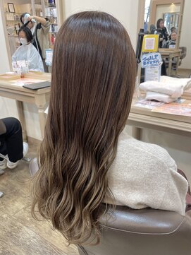 アルターリール(aL ter Rire) ホワイトブロンド/外ハネボブ/美髪/ワイドバング[鎌取］中村