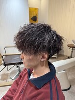 アメラボ 植田山店(Amelab)&nbsp;名古屋天白区縦落ちツイストパーマホワイトメッシュ刈り上げ