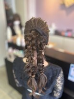 アヴァンス 北花田店(AVANCE)&nbsp;お呼ばれヘア/編み下ろしポニー