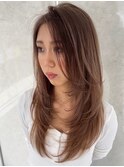 ハイライトカラーミルクティーベージュレイヤーカット