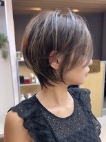 ラフ 新宿(Laff) 新宿小顔ショートボブ/丸みショート/白髪ぼかしハイライト/艶髪