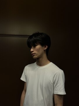 マチルダ(Matilda) ツーブロックセンターパート