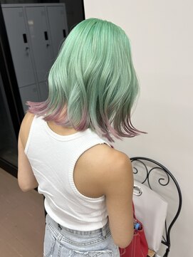 ヌエン 渋谷(NU/EN) 秋カラーダブルカラーで作るミントと裾ピンクのツートンカラー