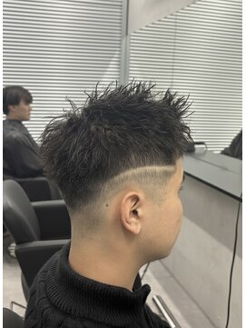 ガオプロデュースバイレボ(gao produced by revo) ツイストスパイラル/フェード/短髪/垢抜け