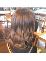 ピースリーヘア バイ カーサ(peathree.hair by CASA)&nbsp;シアーベージュ　×　ハイライト