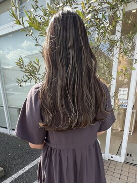 ビレア 尾張旭店(BELEA) 【BELEA尾張旭】大人女性にオススメな上品なハイライトカラー