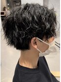 艶々ツイストスパイラルパーマ刈り上げセンターパート