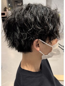 アビー(ABEY) 艶々ツイストスパイラルパーマ刈り上げセンターパート