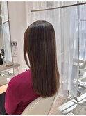 30代40代からミセスまでつやと潤いストレート美髪で若見えロング