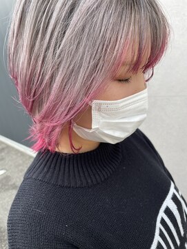 ラ ブーケ 御器所店(La Bouquet) ウルフカット×裾カラーピンク