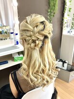 ジェネータ 新横浜店(GENETA)&nbsp;ゆるサイドハーフアップ【新横浜/ヘアセット】