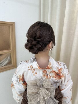ソノ(sono) シニヨン 浴衣ヘア アップスタイル 参列ヘア 着物ヘア
