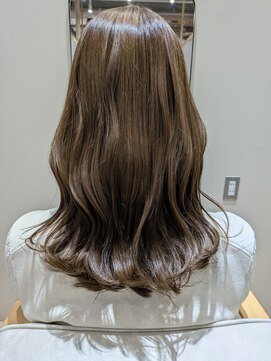 ジーナ 川崎(Zina) ゆる巻きミルクティーベージュ【zina永田】