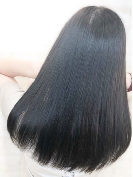 カットスタジオ みどりの写真/【最高峰厳選薬剤★圧倒的艶感】髪本来の美しさを引き出す「髪質改善トリートメント」で周りと差別化◎