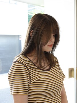 シキ 渋谷(siki) ハイトーン/ブリーチ/レイヤーカット/シアーカラー/渋谷/原宿