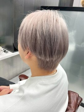 ソレイユ バイ アルフレッド(SOLEIL by alfRed) ホワイトシルバー ブリーチ Wカラー