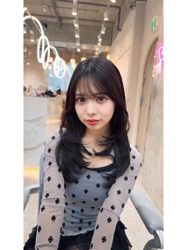 シーシンジュク 新宿南口(Sea shinjuku) オリーブブラウン+レイヤーカット