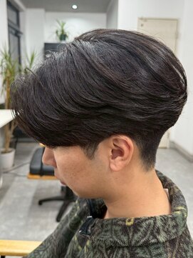 フゥ 宇都宮(FeU) 宇都宮メンズニュアンスパーマフェザーパーマセンターパート眉毛