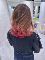 ステアケース ギンザセブン(stair:case ginza7)&nbsp;コテ巻きくびれレイヤーカットハイライトピンクベージュ