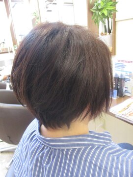 コアフィールフィス(COIFFURE fils) 【見附・今町】前下がりショートスタイル☆