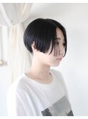 前下がりのマニッシュショート