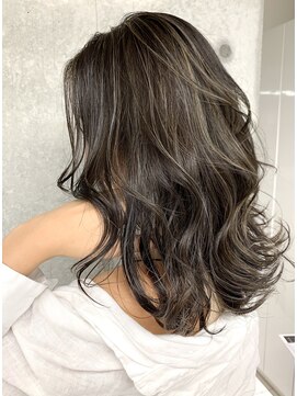 スウィープ 平尾(sweep) 【豊塚】20代30代40代細めのハイライトカラー