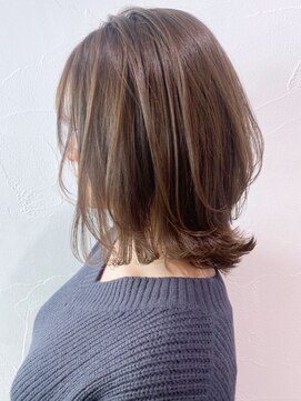 アイティーバイアルバム 松戸店(IT by ALBUM) ボブレイヤー_カーキグレージュマッシュショート_ba318602