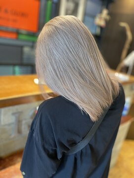 吉田美粧院 ホワイトベージュ