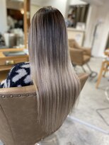 フツーロ 栄(FUTURO) プルエクステ