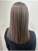 セミロングストレート×ハイライト