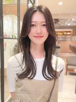 ルエ(rue)&nbsp;【韓国ヘア】ロングセンターパート顔まわりレイヤー　★長め前髪