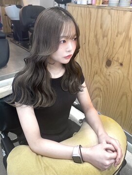 エンネ 新宿(enne) グレージュカラー/レイヤー/髪質改善/小顔/くすみベージュ/新宿