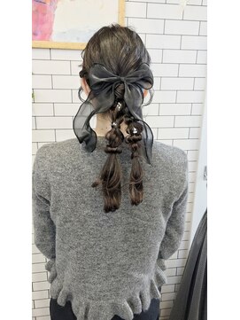 ＊THERIRE. ツイン編みおろしアレンジ＊