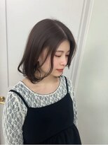 エレラビューティー(ELERA beauty)&nbsp;ミディアムレイヤー/シアーブラウン/艶髪【山田 真子】