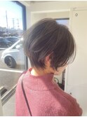 100. マニッシュショート/カーキグレージュ/顔周り