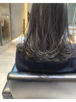 キチ(kichi.)&nbsp;[kichi.] レイヤーセミディ×ダークグレージュ