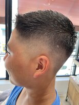 ビーハイブ ギフト(BeeHIVE GIFT) メンズ学生フェードカット