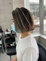 イキ 表参道(iki omotesando)&nbsp;モード/無造作ウェーブ/大人ガーリー[表参道駅]