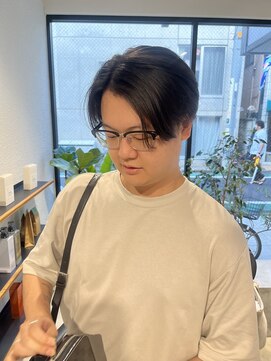 アイズ 海老名(AIZU) センターパート ニュアンスパーマ 毛流れパーマ 眉毛