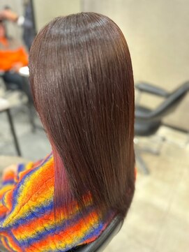 クララ バイ マニスオブヘアー(CLALA by Manis of hair) 絹髪/髪質改善/インナーカラーピンク